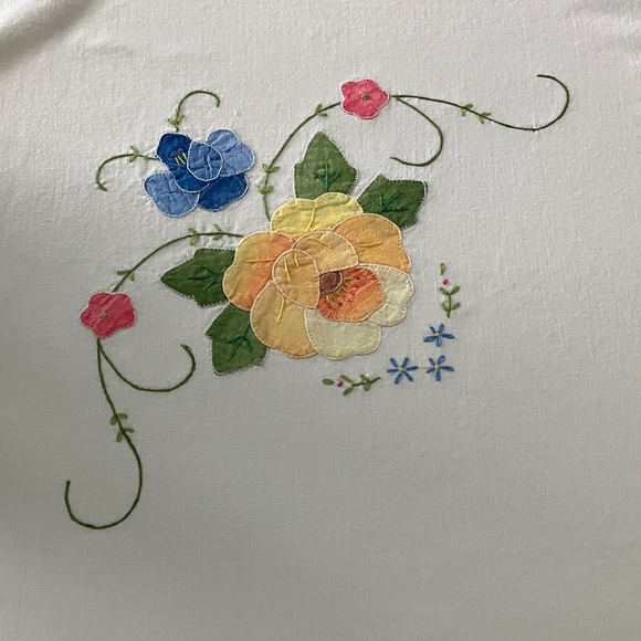Vintage Rectangular White Cotton Tablecloth with Colorful Appliqué 83” L x 66” W - Picture 2 of 8